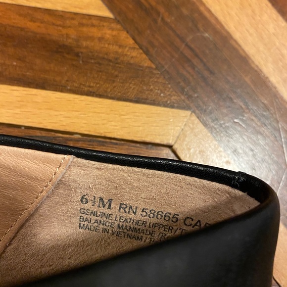 BLACK FLATS- Never worn - Picture 3 of 6